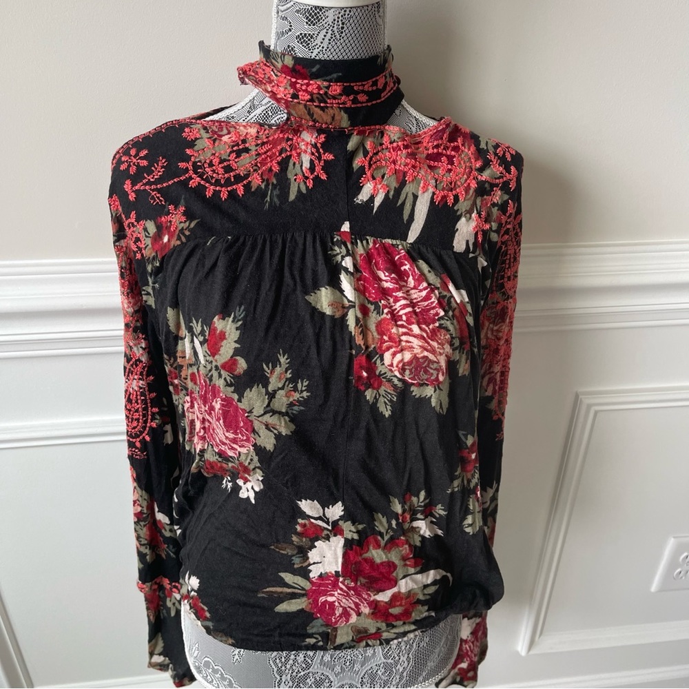 Free People Embroidered bell sleeve floral print black blouse size m
